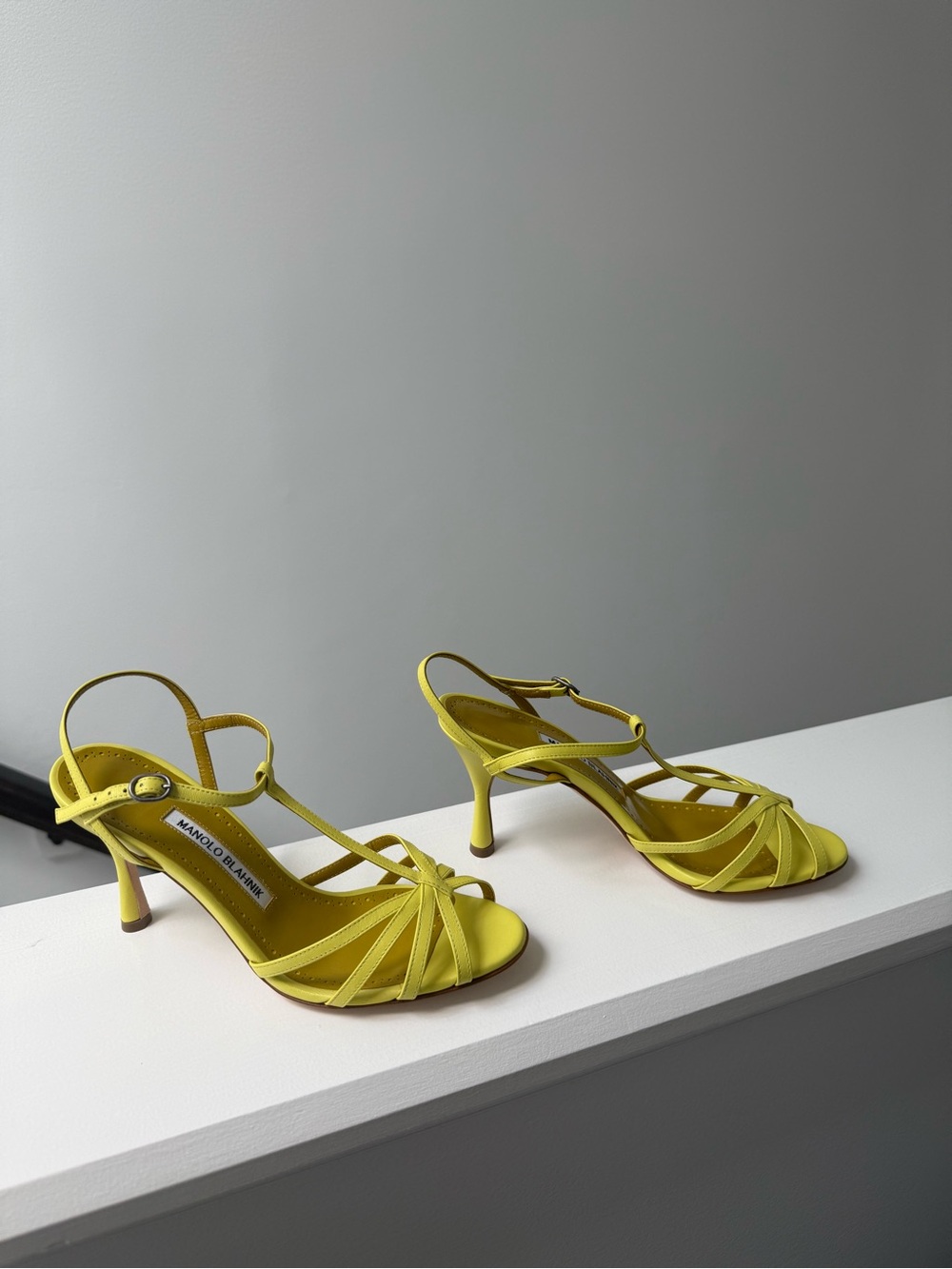 Brand new Manolo Blahnik Marana Leather Slingback Sandals in Yellow, Size 7.5 - Picture 4 of 10